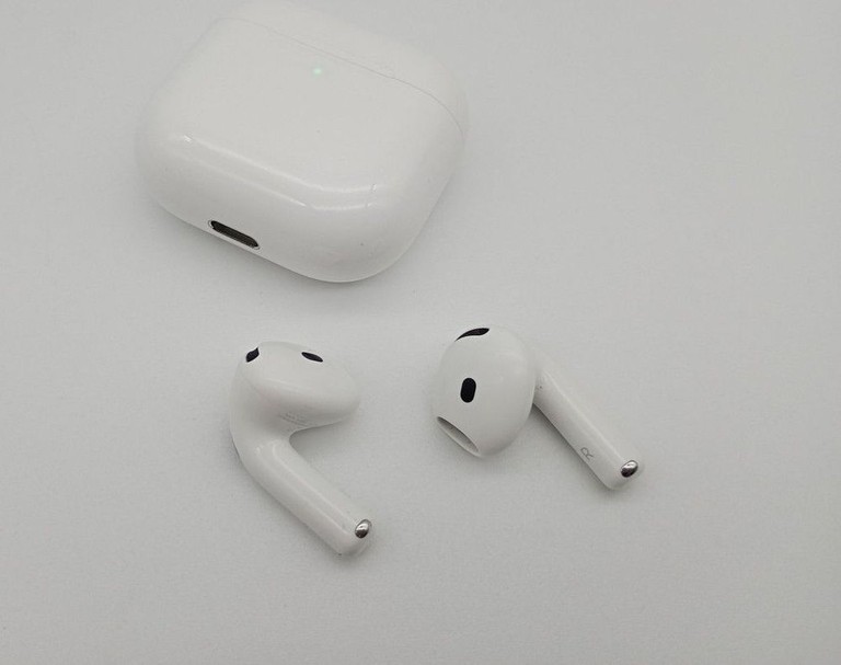 Оголошення Apple airpods 4 Б/У