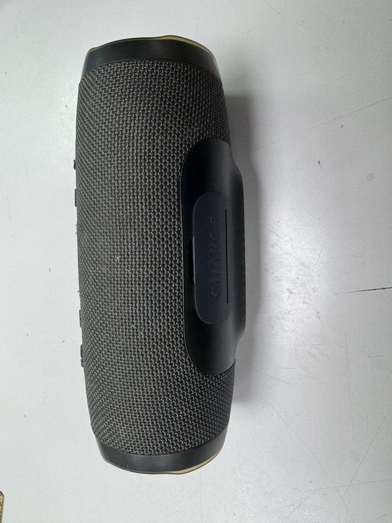 Оголошення Jbl charge essential Б/У