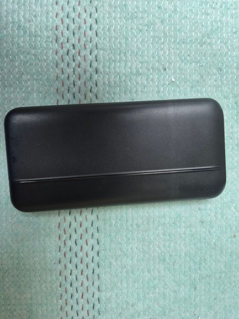 Купити Rivacase VA2031 10000mAh Black Б/У