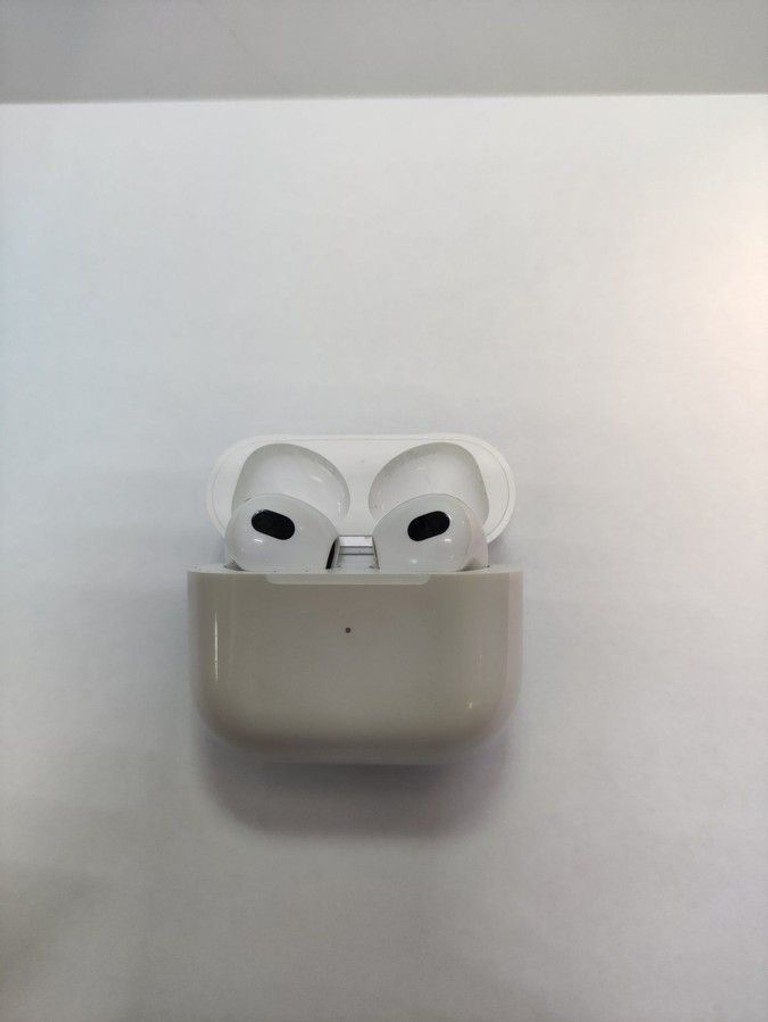 Купити Apple airpods 3rd generation Б/У