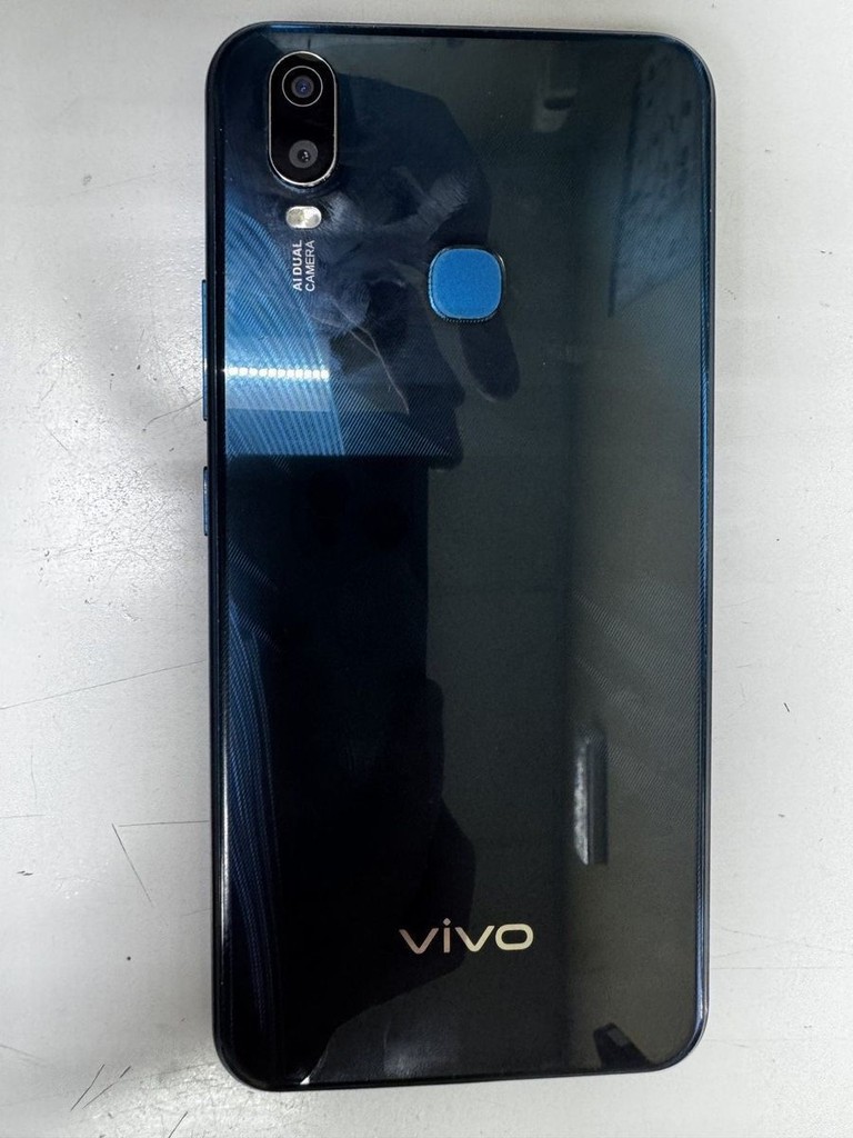 Дешево Vivo y11 3/32gb з ломбарду