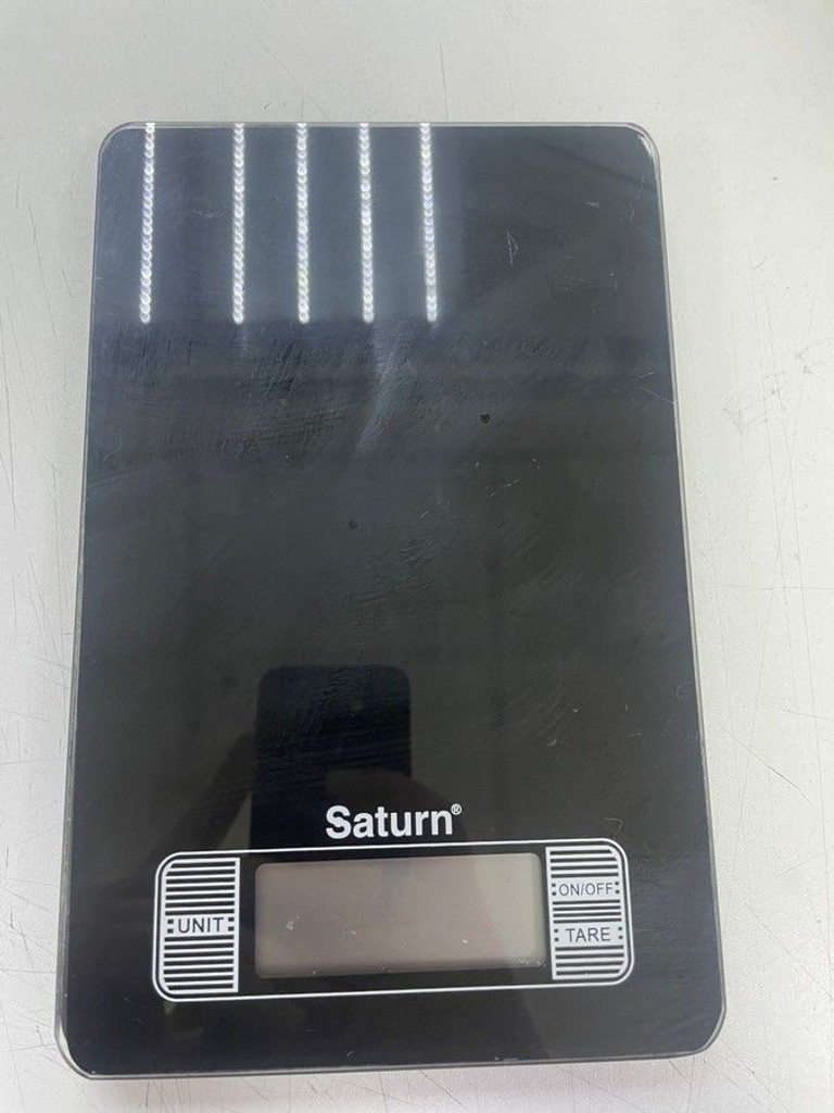 Купити Saturn ST-KS7235 Red Б/У