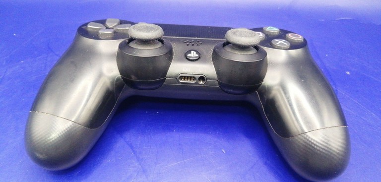 Розпродаж Sony dualshock 4 v2, продавець Техноскарб