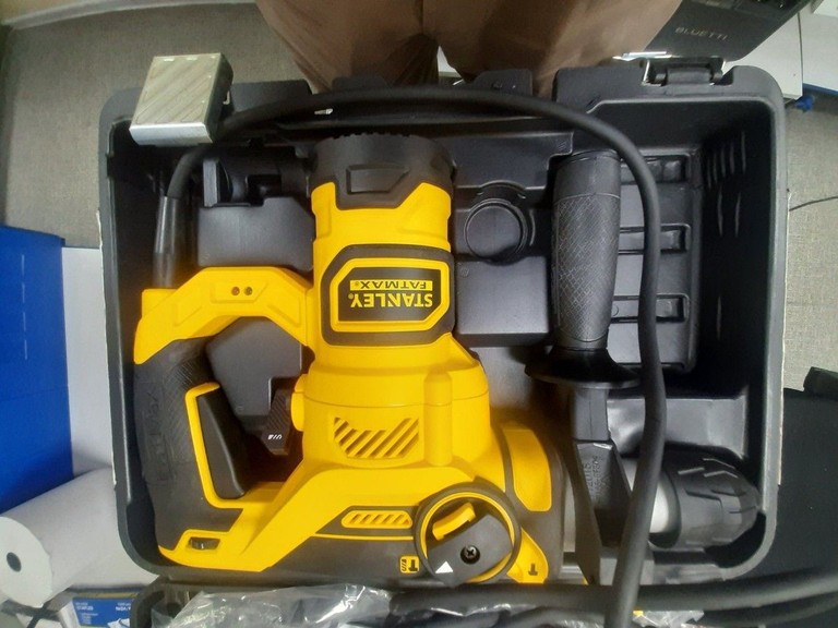 Дешево Stanley FME1250K з ломбарду