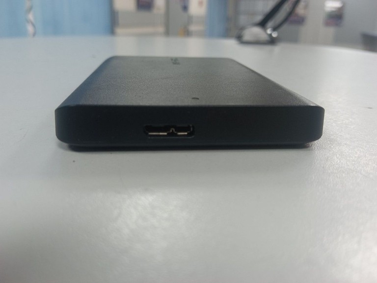 Оголошення Toshiba canvio basics 2022 1 tb Б/У