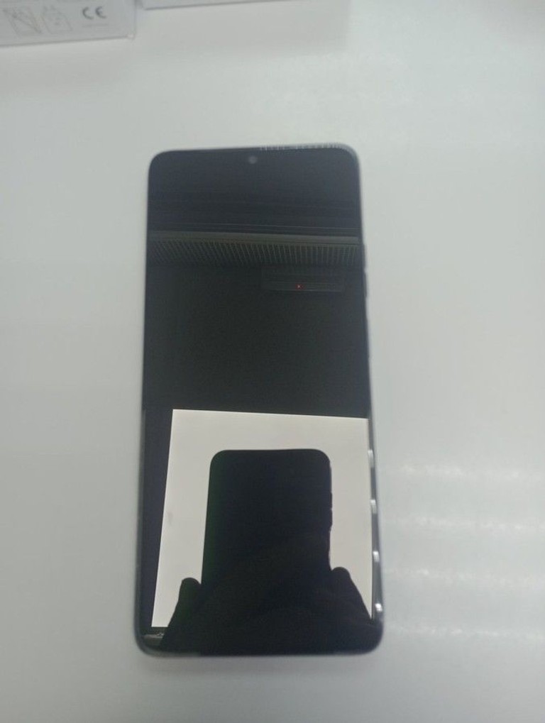 Оголошення Motorola moto g06 4g 4/64gb tendril Б/У