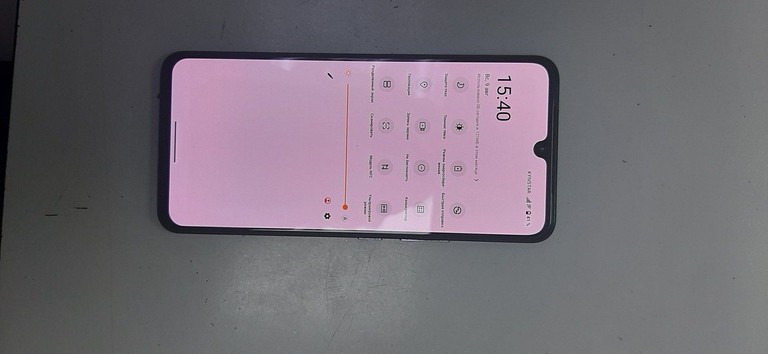 Дешиво Vivo v21 8/128gb с ломбарда