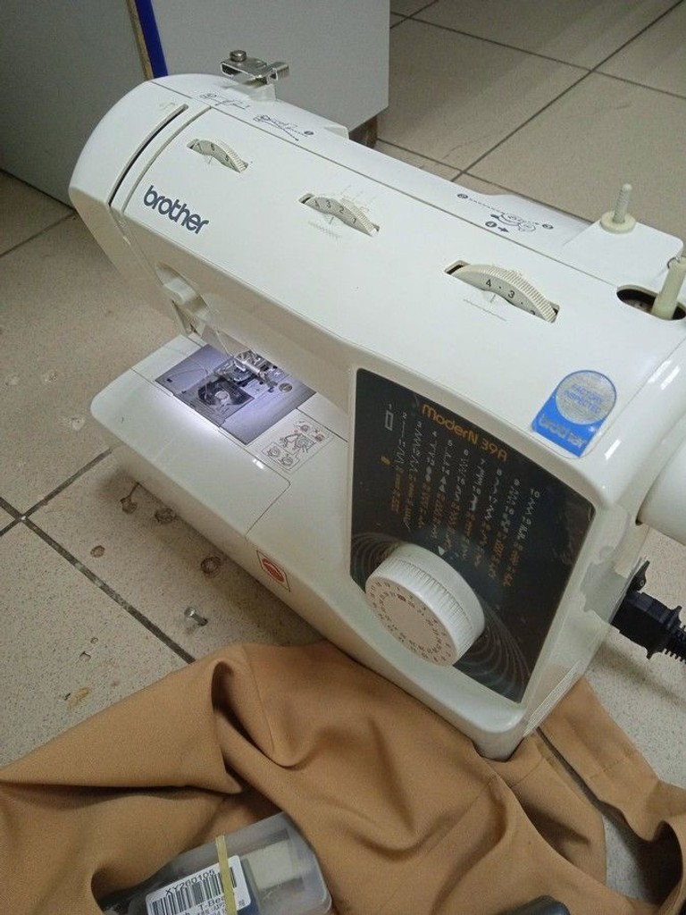 Купити Brother Modern 39A Б/У
