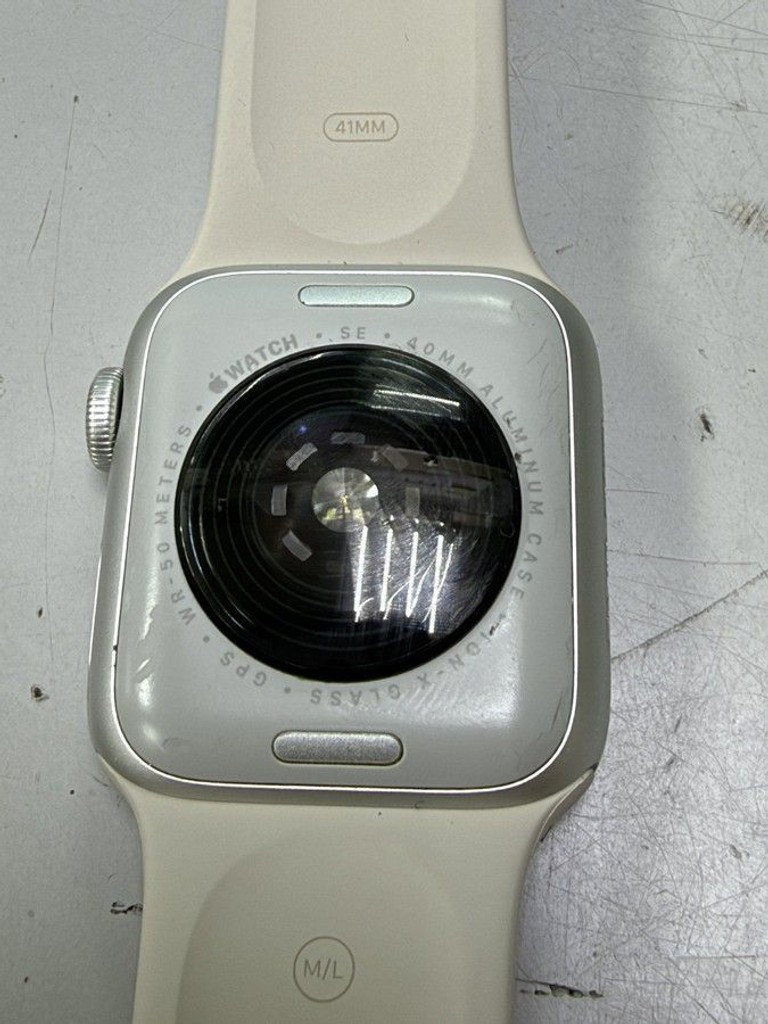 Оголошення Apple watch se 2 gps 40mm aluminium case Б/У