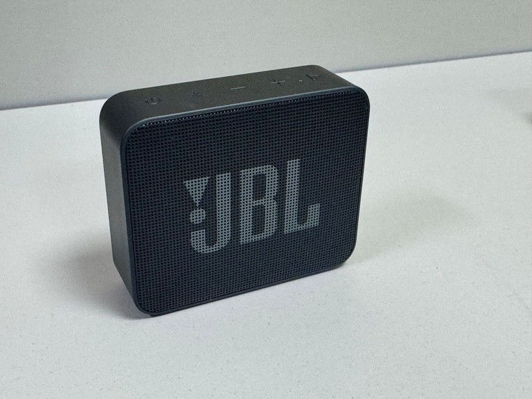 Оголошення Jbl go essential 2 Б/У