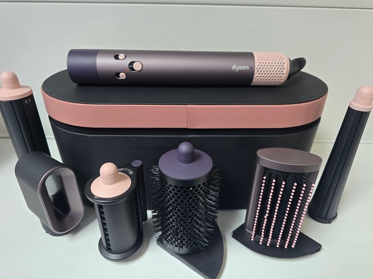 Купить Dyson Airwrap i.d. HS08 Multi-Styler and Dryer Straight to Wavy Ceramic Pink/Rose Gold (601848-01) Б/У