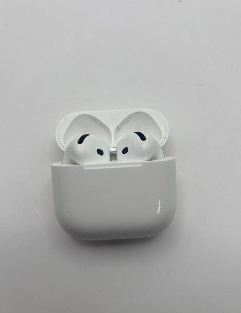 Оголошення Apple airpods 4 with active noise cancellation Б/У