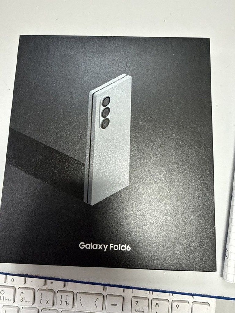 Купить Samsung galaxy fold6 12/512gb Б/У