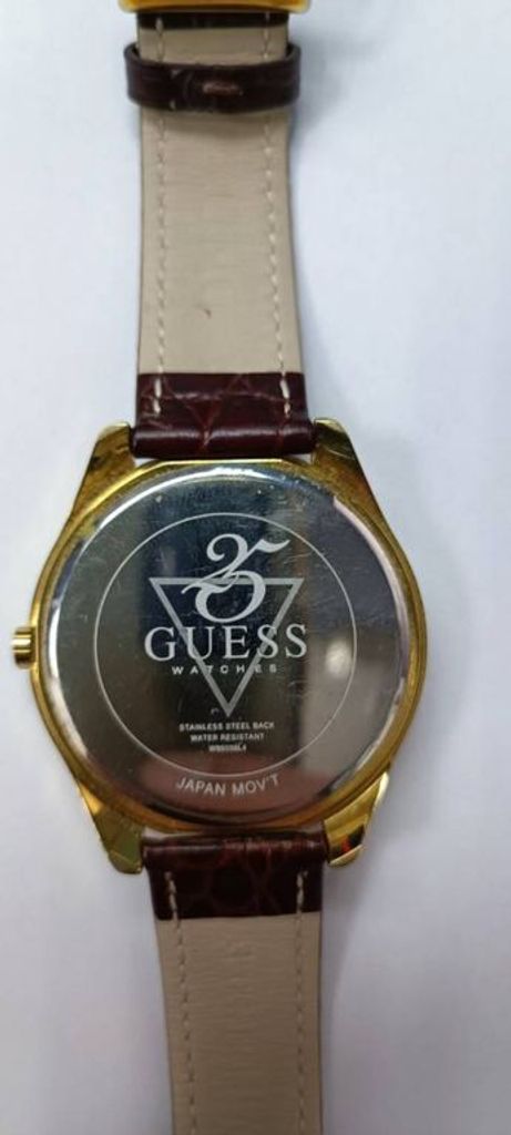 Guess w85038l4