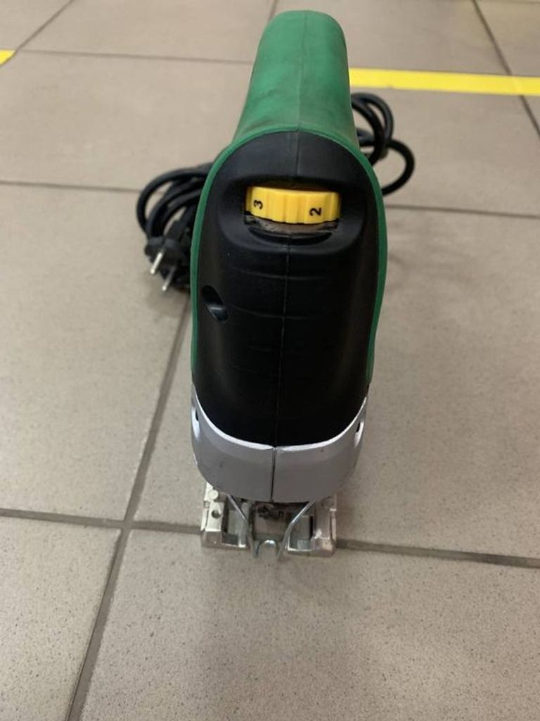 Дешево Hitachi CJ90VST з ломбарду