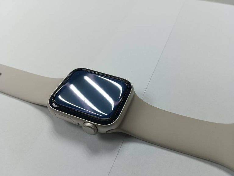 Apple watch se 2 gps 40mm aluminum case with sport