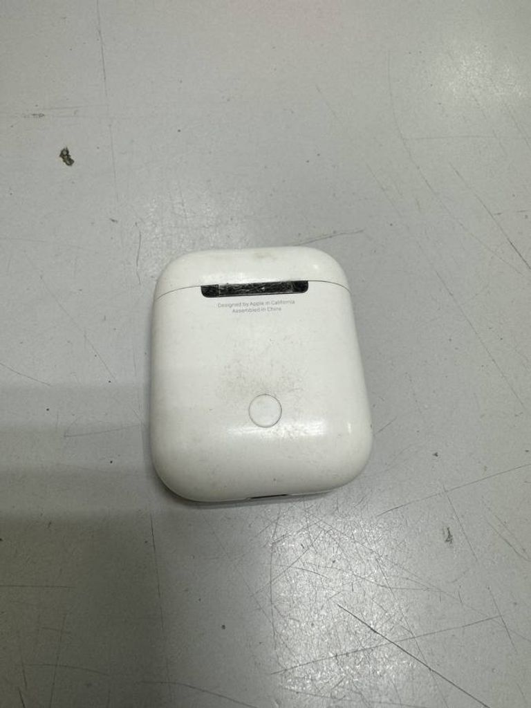 Apple airpods 1 gen 2017г