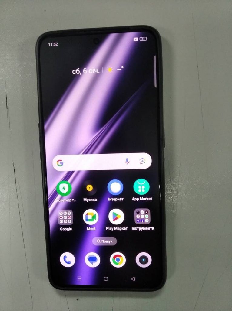 Купити Realme gt3 16/1tb Б/У