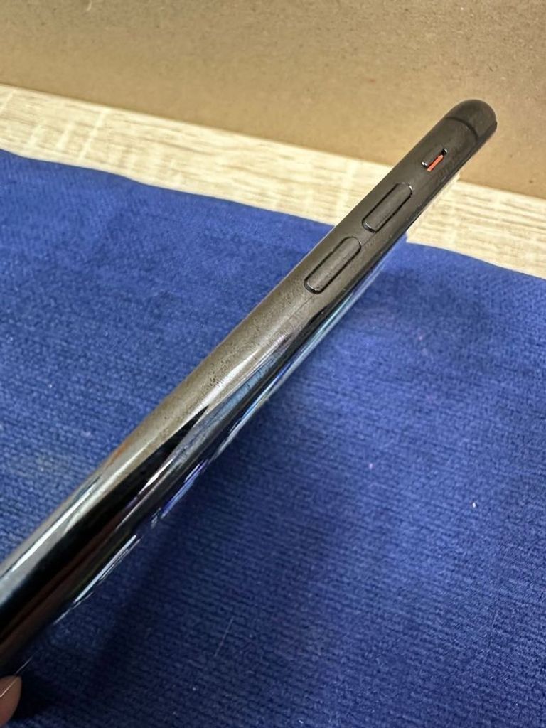 Дешиво Apple Iphone 11 pro с ломбарда