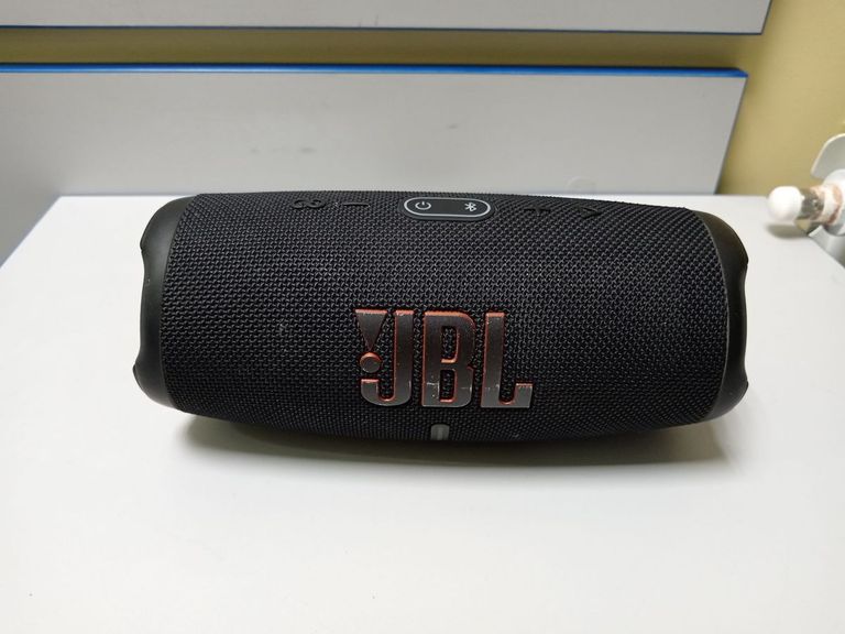 Купити Jbl charge 5 Б/У