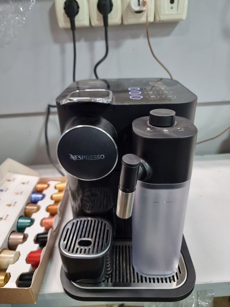 Купити Delonghi en650.b Б/У