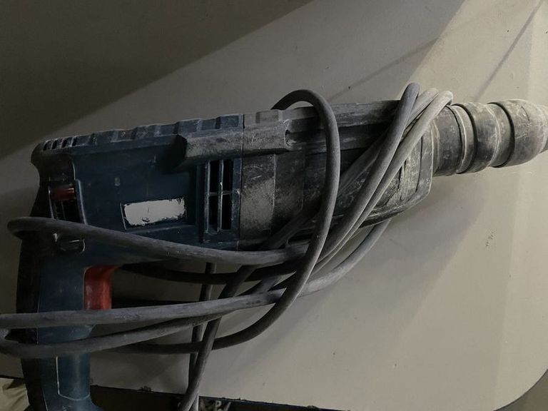 Дешиво Bosch gbh 2-28 dfv с ломбарда