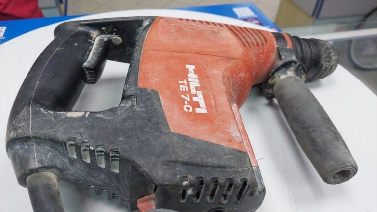 Дешево Hilti te 7-c з ломбарду