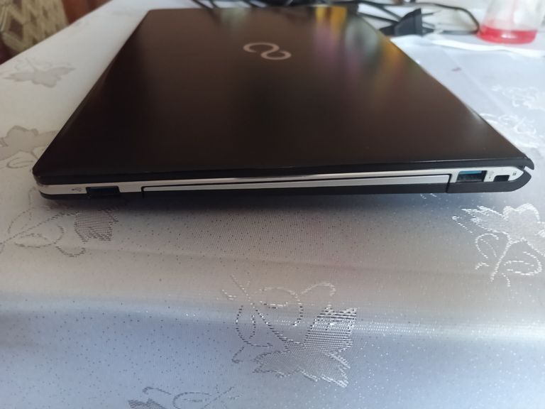 Ноутбук Fujitsu LifeBook S936/13.3"FHD/і5-6/8GB/128GB/Гарантія/ОПТ Код:null. Изображение 4