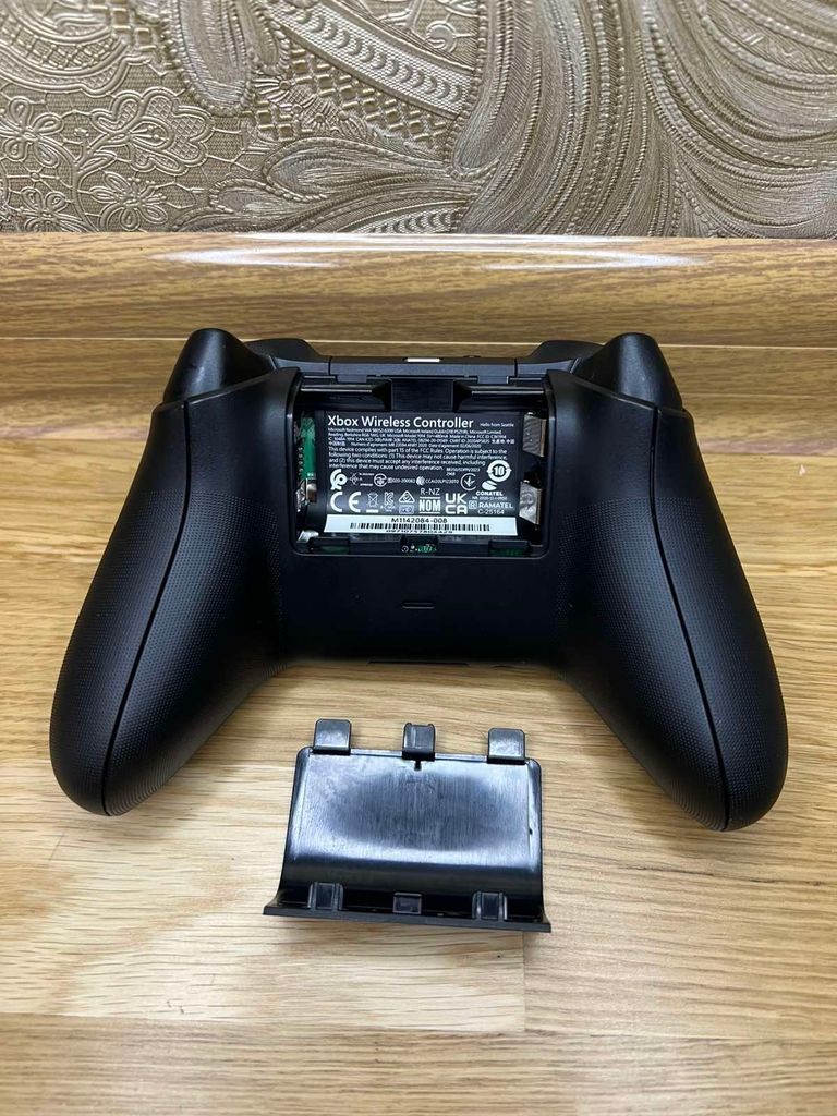 Объявление Microsoft Xbox Series X | S Wireless Controller Carbon Black (XOA-0005, QAT-00001, QAT-00002, QAT-00009) Б/У