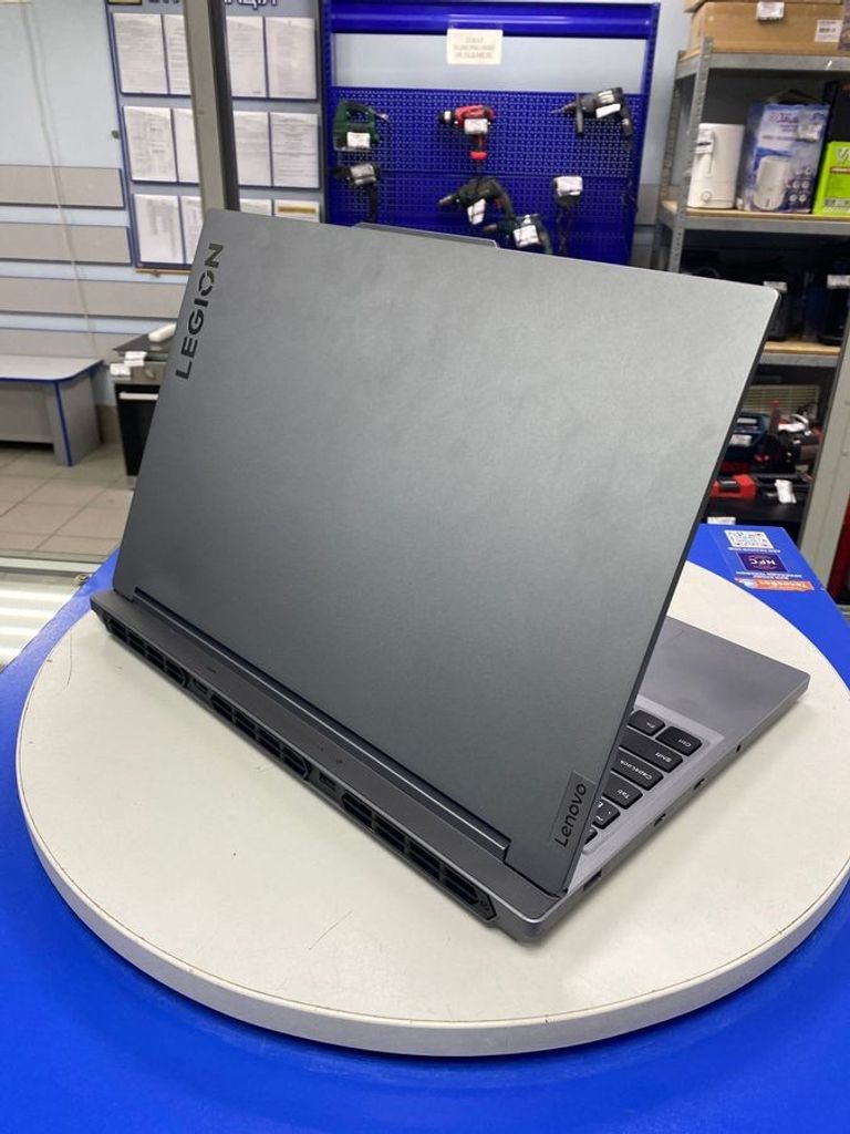 Дешиво Lenovo 16/core i7-14650hx ddr5/32gb ddr5/hdd *відсутній/ssd 1000 gb/geforce rtx4070 8gb с ломбарда