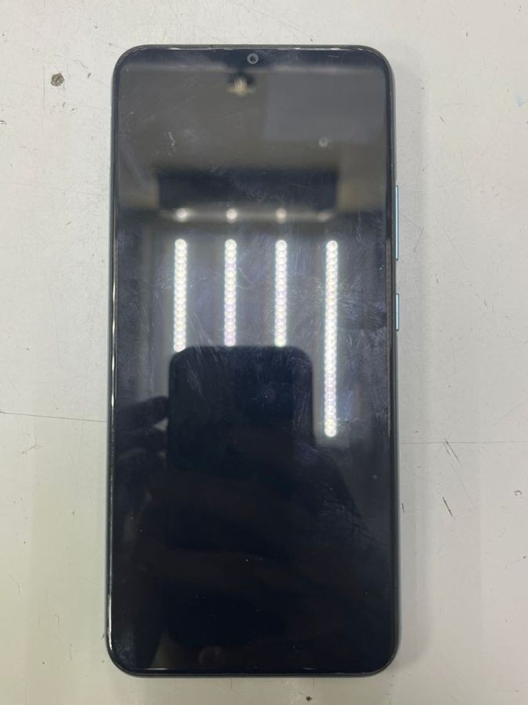 Купити Realme c21y 4/64gb Б/У