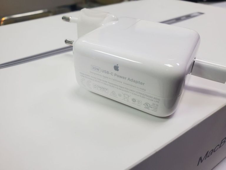 Apple macbook air 13" 2020 a2179 core i3 1,1ghz/ram8gb/ssd256gb/intel iris plus graphics Код:01-200632002. Изображение 13