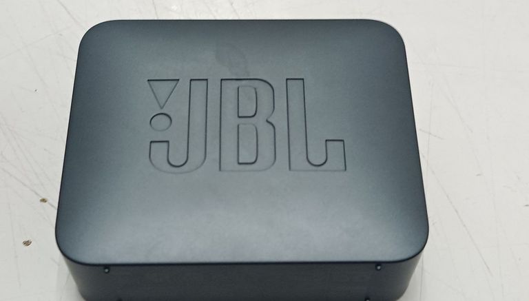 Объявление Jbl go essential Б/У