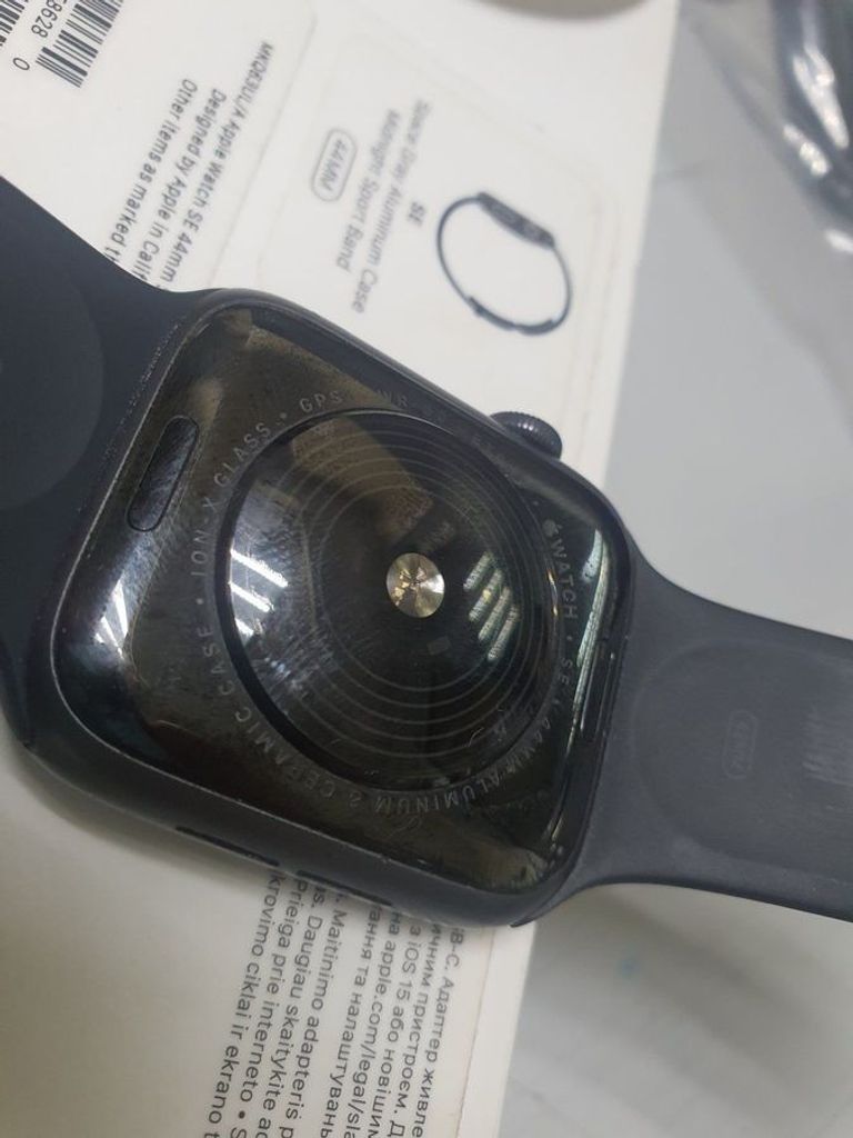 Дешево Apple watch se gps 44mm aluminum case a2352 з ломбарду