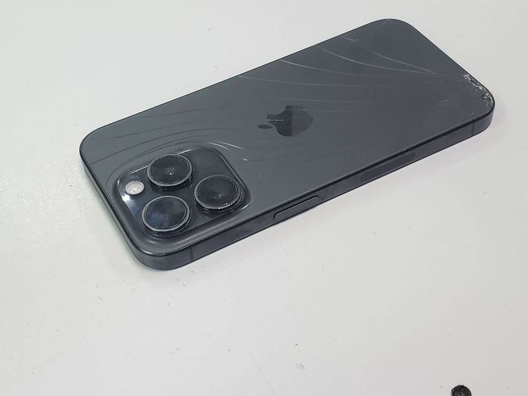 Apple iPhone 15 Pro 128GB eSIM Black Titanium Код:01-200755615. Зображення 24