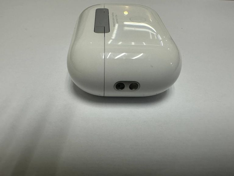 Apple airpods pro 2nd generation with magsafe charging case usb-c Код:01-200767052. Изображение 7
