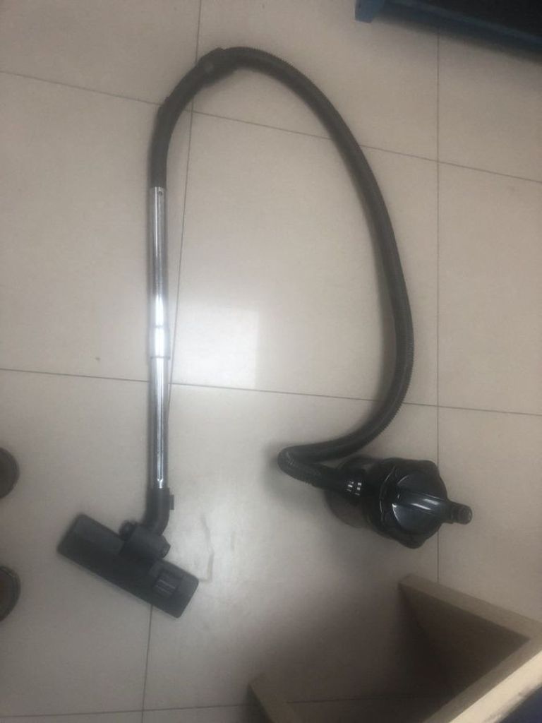 Купити Grunhelm GVC8216R Б/У