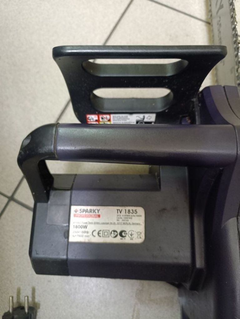 Дешиво Sparky TV 1835 с ломбарда
