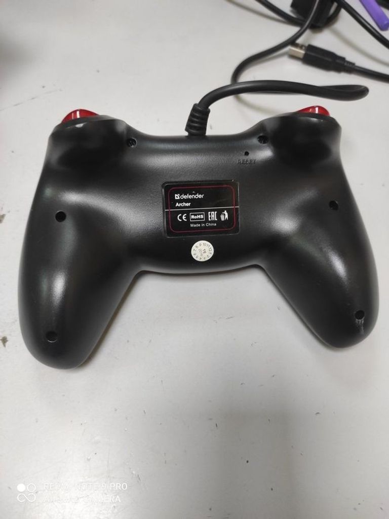 Дешево Defender archer з ломбарду