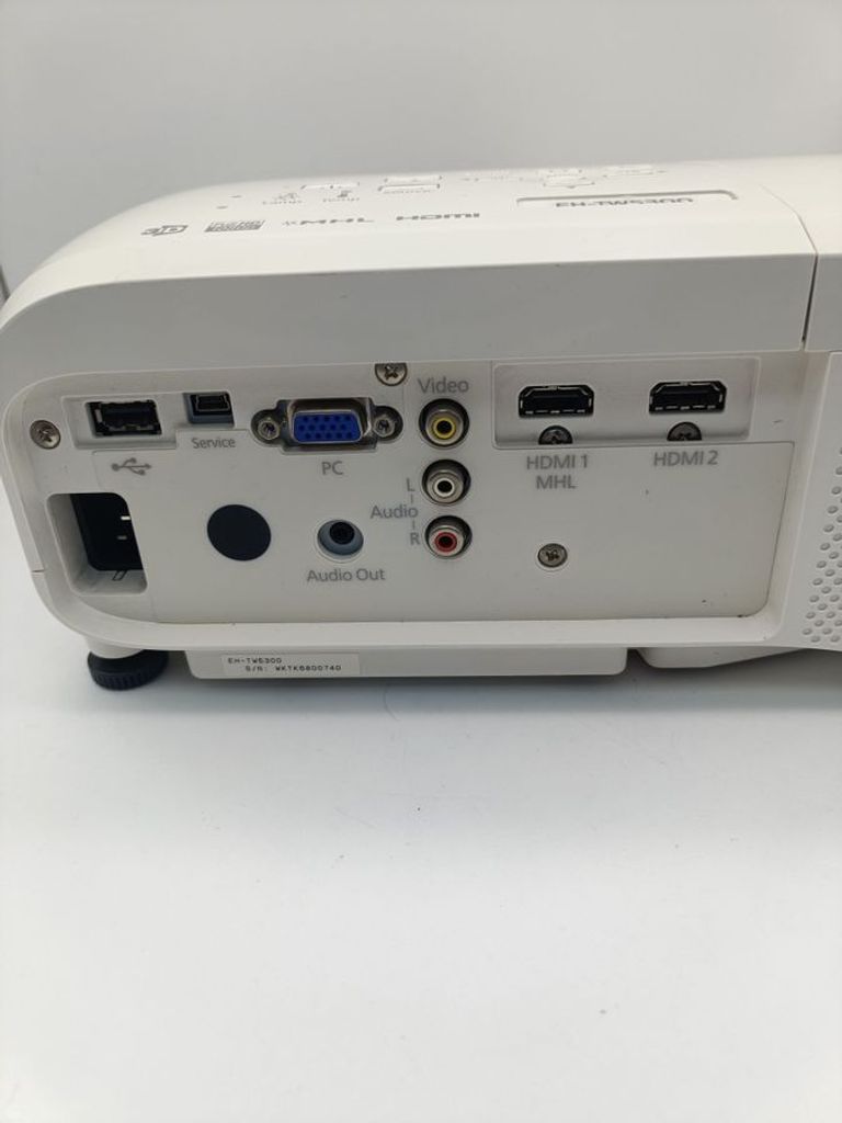 Дешиво Epson eh-tw5300 с ломбарда