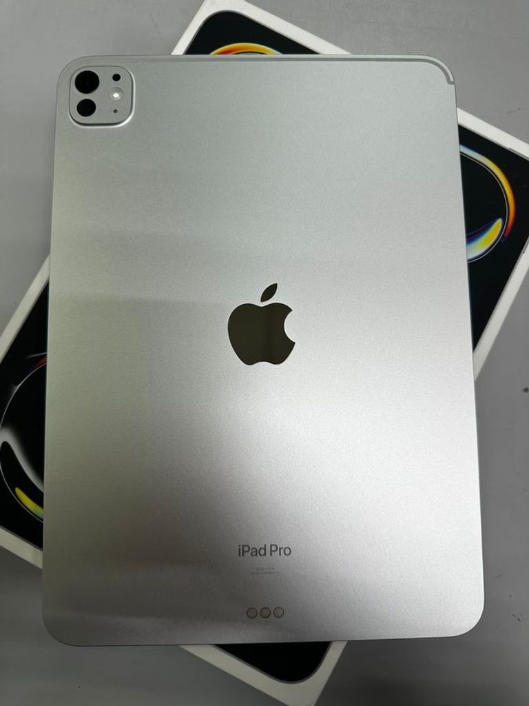 Оголошення Apple ipad pro 11 2024 wi-fi 256gb Б/У