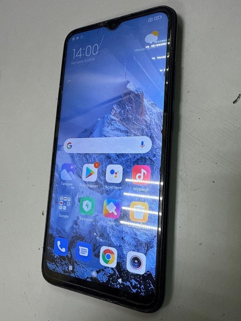 Дешево Xiaomi redmi 9a 2/32gb з ломбарду