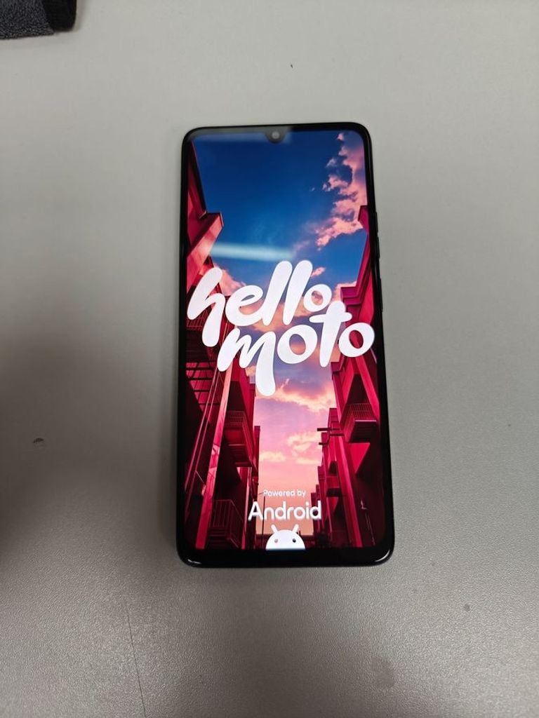 Дешиво Motorola moto g06 power 4/256gb с ломбарда