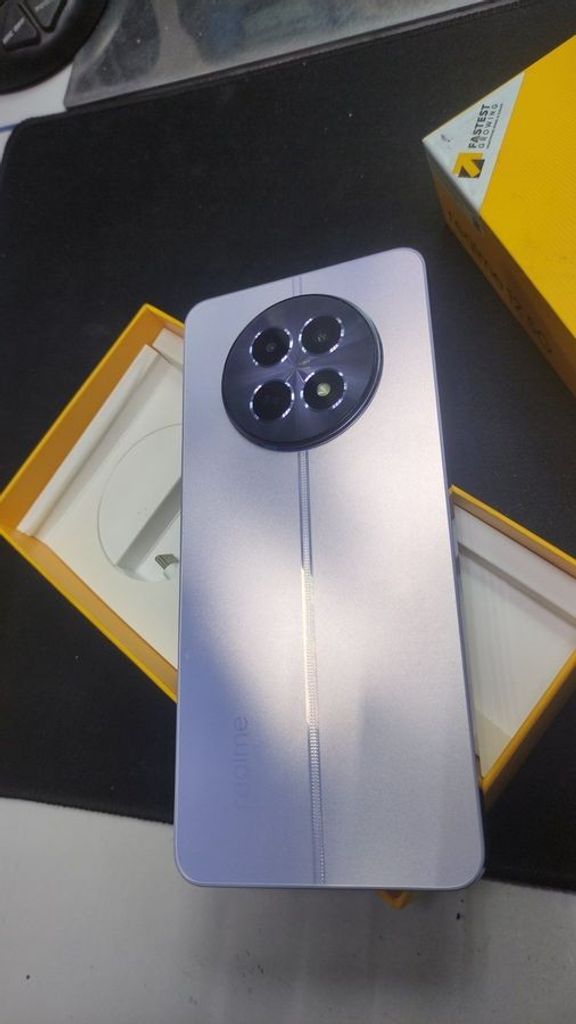 Оголошення Realme 12 5g 8/256gb Б/У
