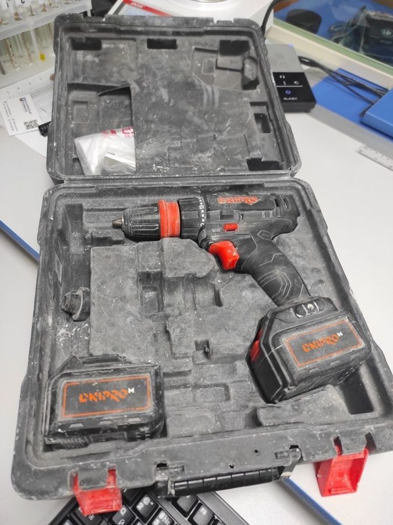 Дешево Dnipro-M cd-182q 2акб зп з ломбарду