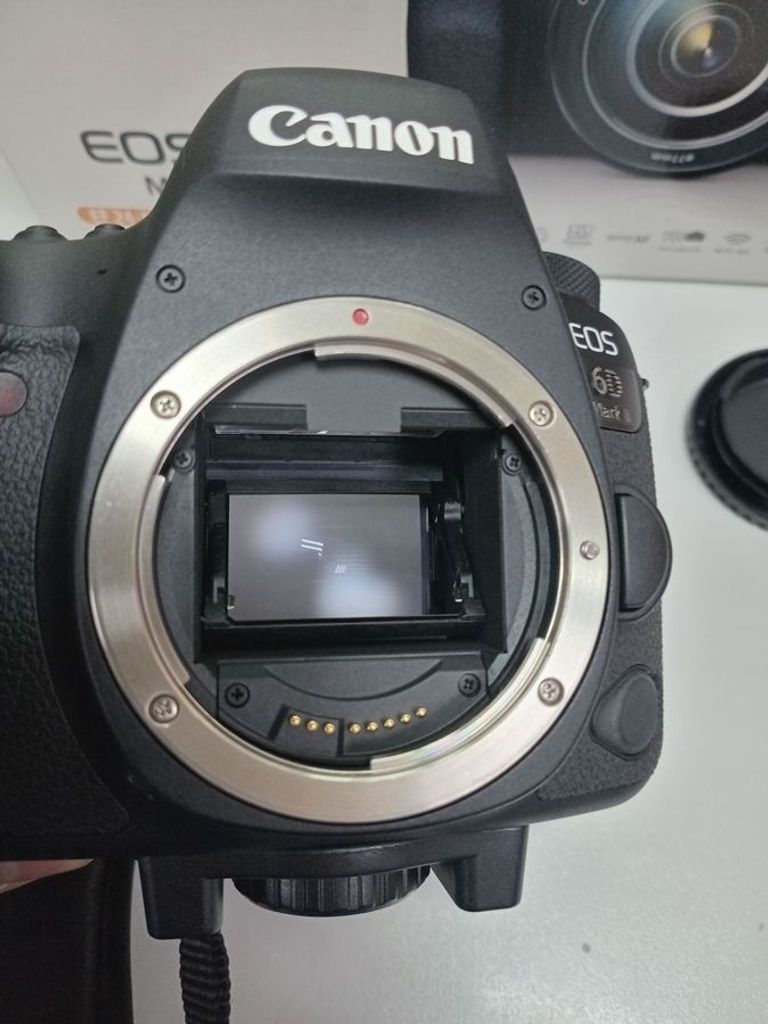 Дешево Canon eos 6d mark ii body з ломбарду