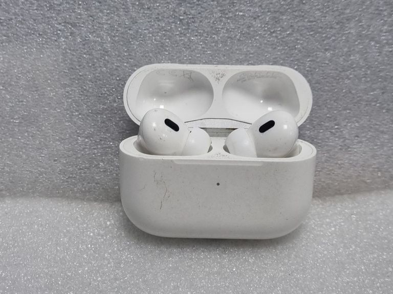 Купить Apple airpods pro 2nd generation Б/У