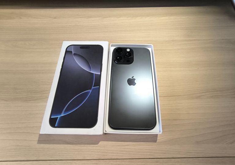 Apple iPhone 16 Pro Max 512GB Black Titanium (MYX03) Код:null. Зображення 4