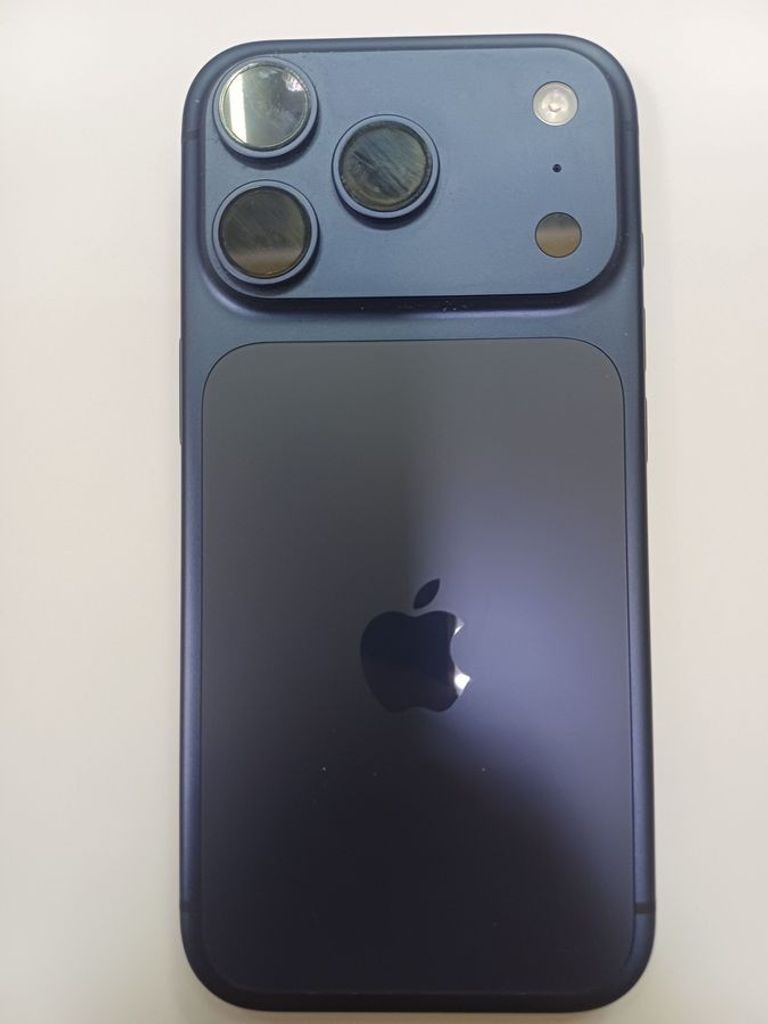 Apple iPhone 17 Pro 256GB Deep Blue (MG8J4) Код:01-200888520. Изображение 7