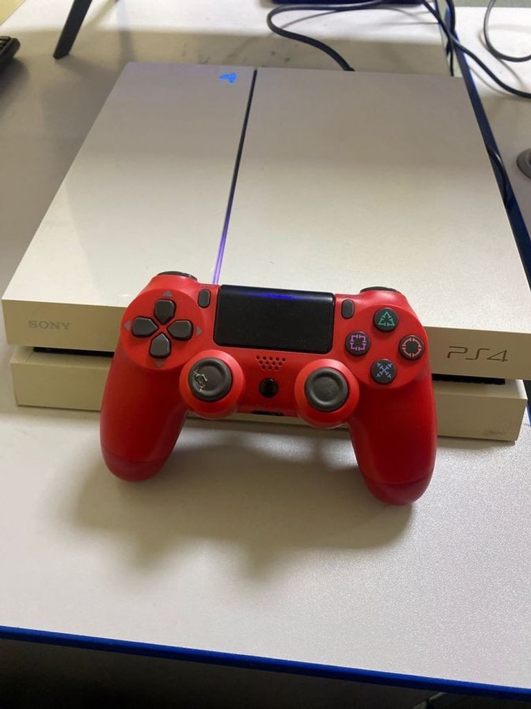 Купити Sony playstation 4 500gb Б/У